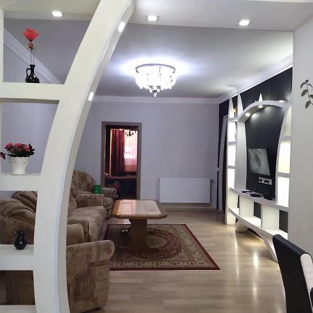 Apartment For You Tbilisi Buitenkant foto